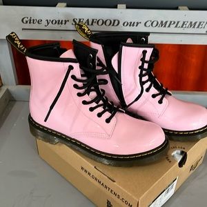 Girls Dr. Martins size 4 BNWB Pink & Black